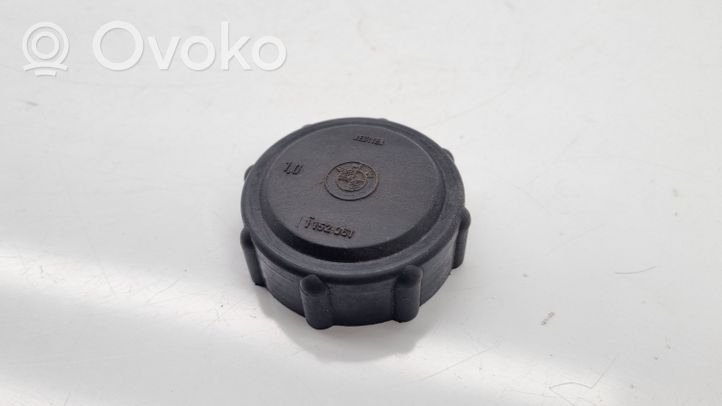 BMW 5 E28 Coolant expansion tank/reservoir cap 1152061