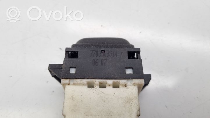 Renault Kangoo I Seat heating switch 7700309514