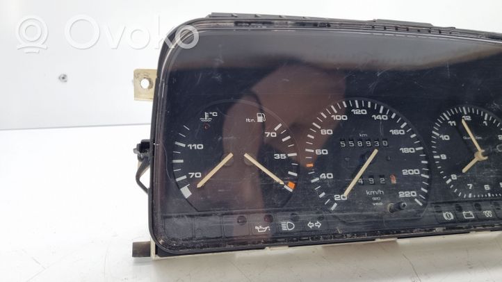 Volkswagen PASSAT B3 Speedometer (instrument cluster) 357919033AC