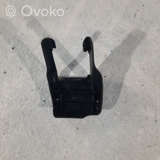 Toyota RAV 4 (XA40) Verkleidung Laufschiene Sitzschiene Beifahrersitz 7212342030