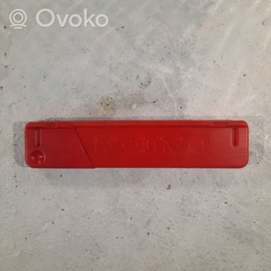 Volvo V70 Emergency warning sign 27R0303011