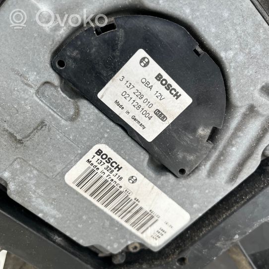 Volvo XC90 Elektryczny wentylator chłodnicy 30645719
