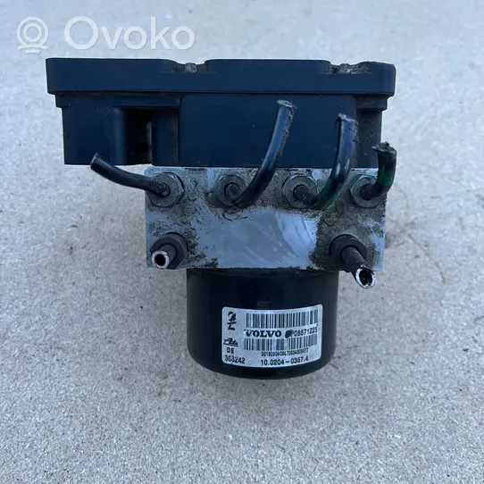 Volvo XC90 ABS Pump 08671225