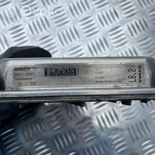 Volvo S80 Sterownik / Moduł ECU 30637733