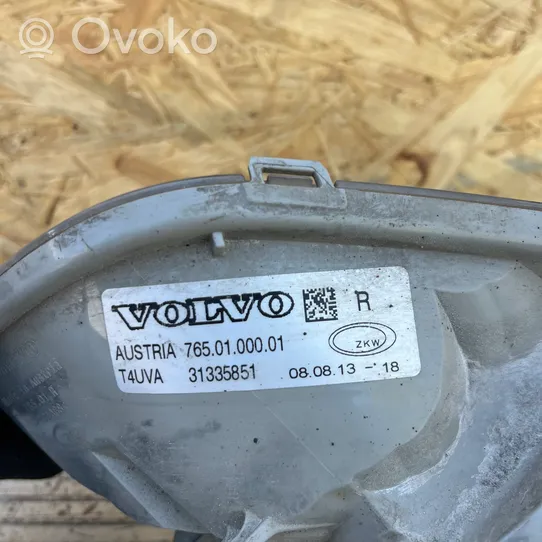 Volvo V70 Etusumuvalo 31335851