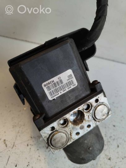 Mercedes-Benz Vito Viano W638 ABS-pumppu 0265950159