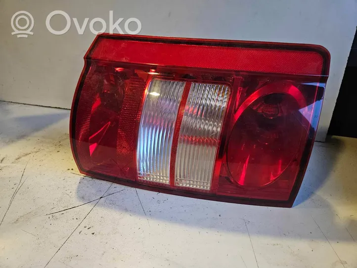 Chrysler Voyager Lampa tylna 58622E