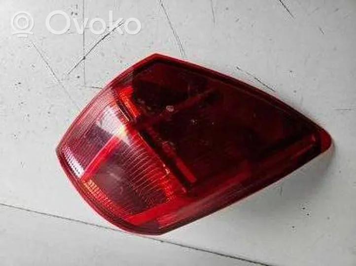 Nissan Qashqai+2 Feux arrière / postérieurs 89071081