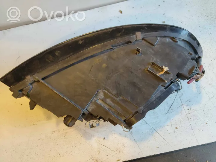 Volvo C30 Phare frontale 1307022590