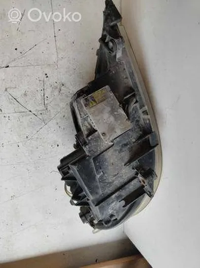 Mercedes-Benz ML W163 Lampa przednia 22315500