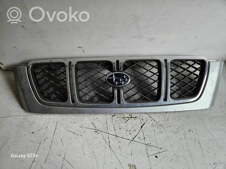 Subaru Forester SF Front bumper upper radiator grill 