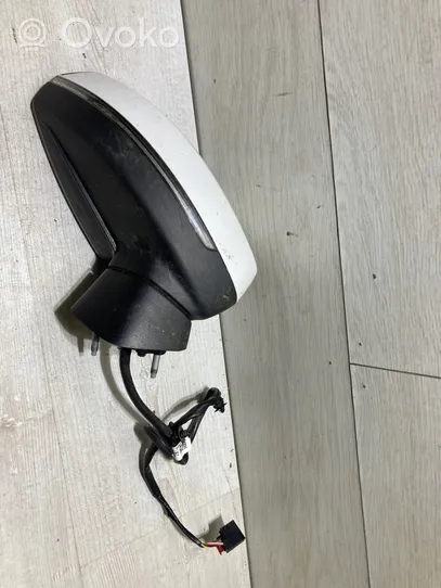 Audi A3 S3 8V Front door electric wing mirror 