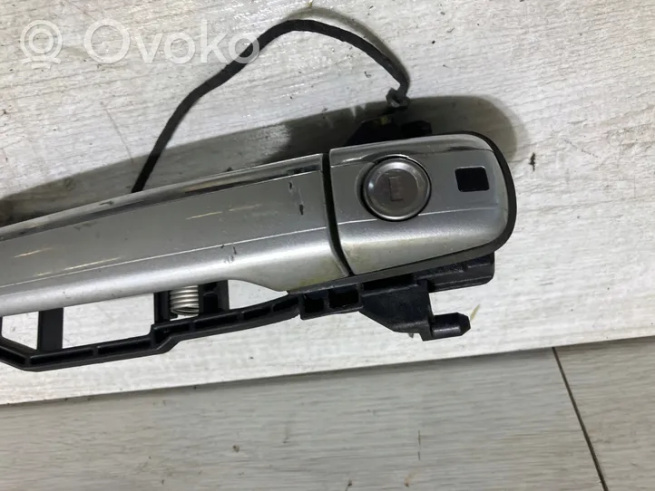 Mercedes-Benz CLK A208 C208 Front door exterior handle 20882137