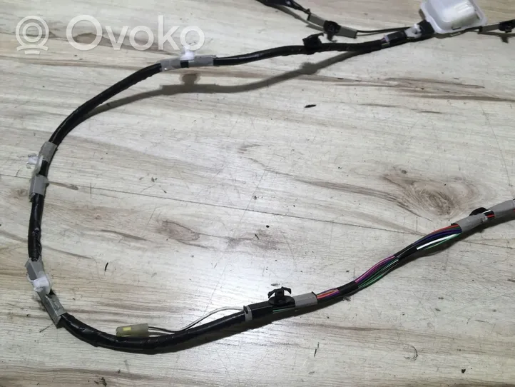 Toyota Verso Takaluukun/tavaratilan johtosarja 82185225