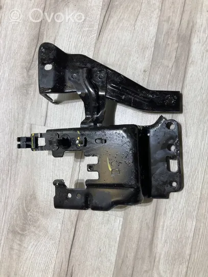 Toyota Hilux VIII Support, suspension du moteur 