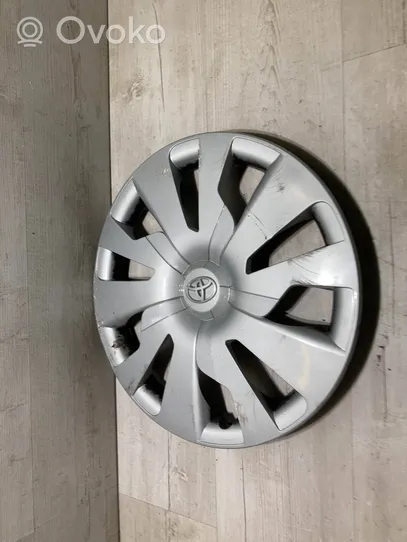 Toyota Yaris R15 wheel hub/cap/trim 42602-0D300