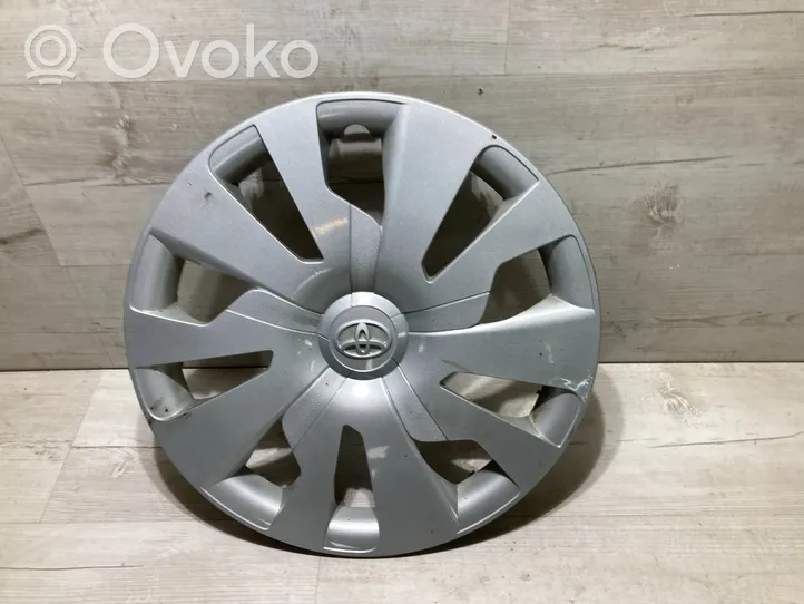 Toyota Yaris R15 wheel hub/cap/trim 42602-0D300