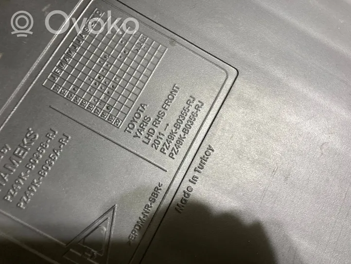 Toyota Yaris Kit tapis de sol auto PZ49KB0358BJ
