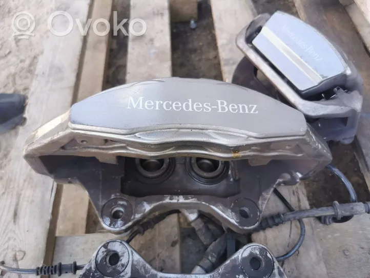 Mercedes-Benz S W222 Zestaw tarcz i zacisków hamulcowych 