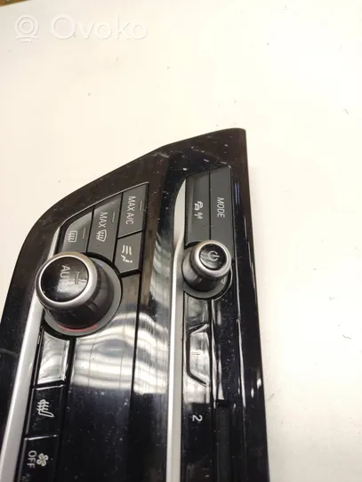 BMW 5 G30 G31 Panel klimatyzacji C6826844