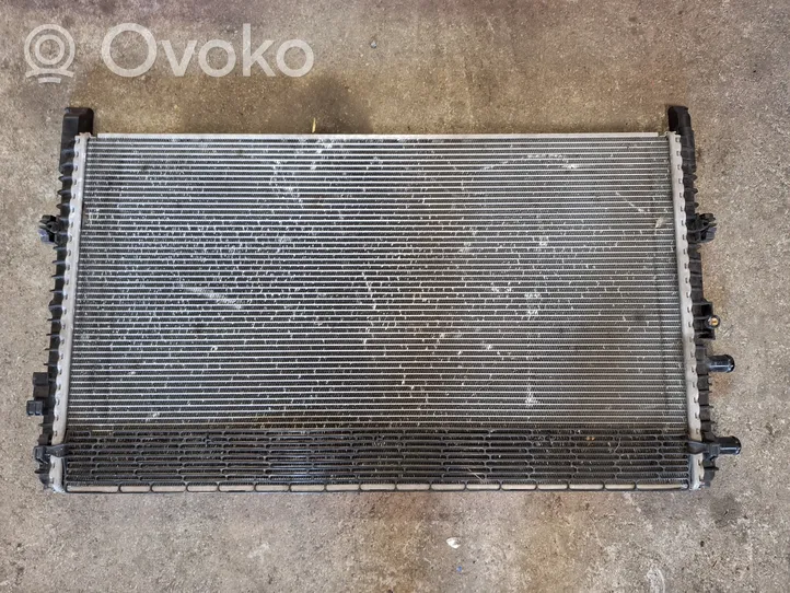 Audi A4 S4 B9 8W Dzesēšanas šķidruma radiators 8W0145804D