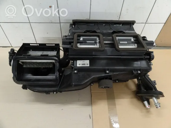 BMW 1 E81 E87 Salono oro mazgo komplektas 983360Z