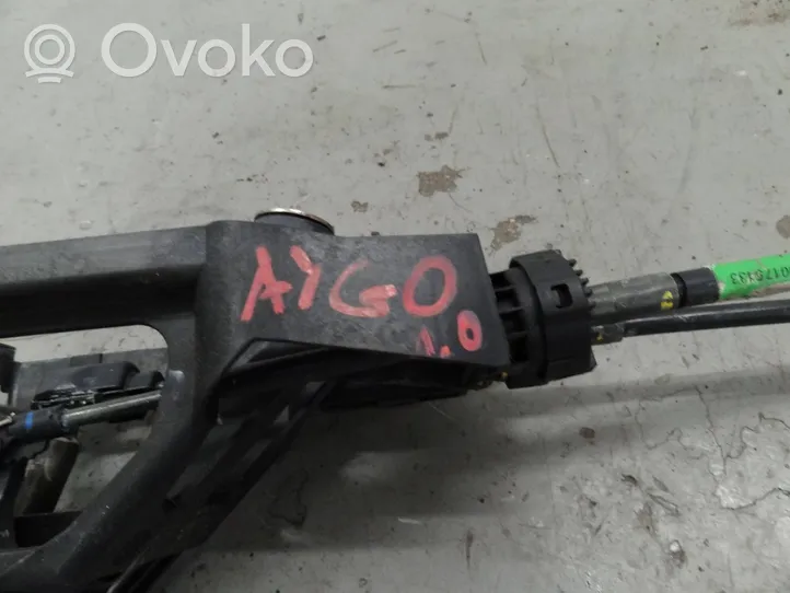 Toyota Aygo AB10 Механизм переключения передач (кулиса) (в салоне) 33530-0H010