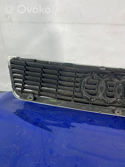 Audi A8 S8 D2 4D Grille de calandre avant 4D0853651B