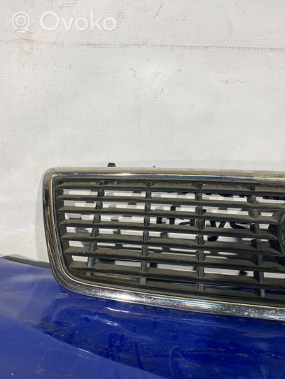 Audi A8 S8 D2 4D Grille de calandre avant 4D0853651B