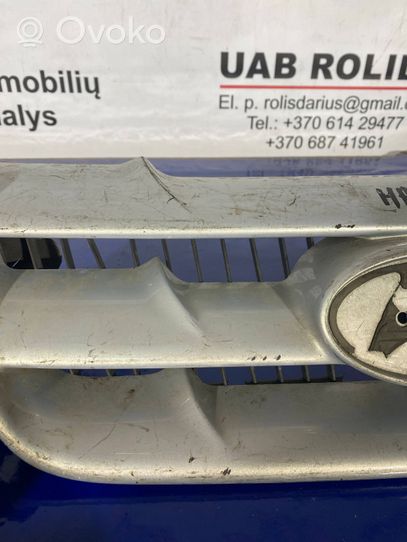 Hyundai Matrix Etupuskurin ylempi jäähdytinsäleikkö 8636117070