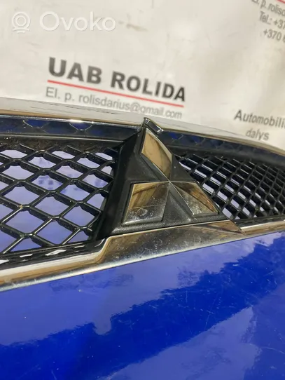 Mitsubishi Lancer VIII Maskownica / Grill / Atrapa górna chłodnicy 7450A093