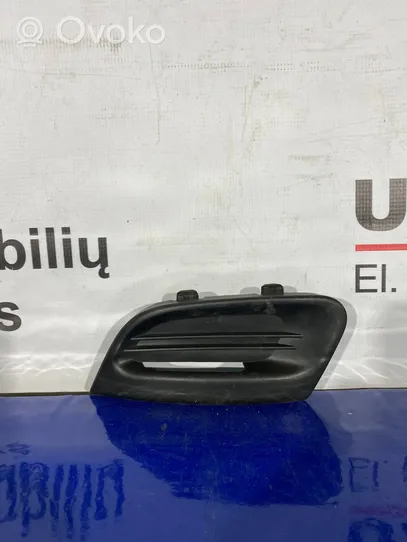 Renault Twingo II Front bumper lower grill 620753323R