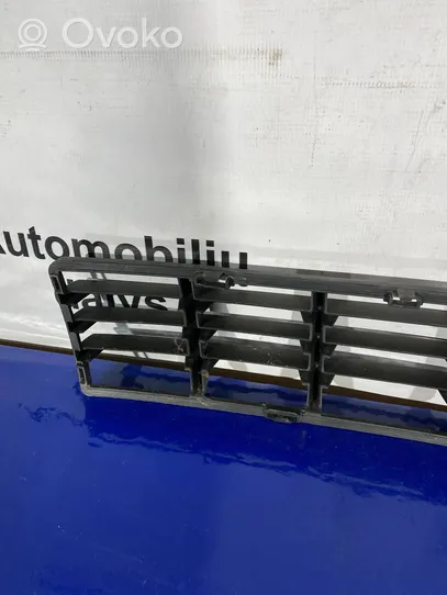 Volvo V50 Front bumper lower grill 30657006