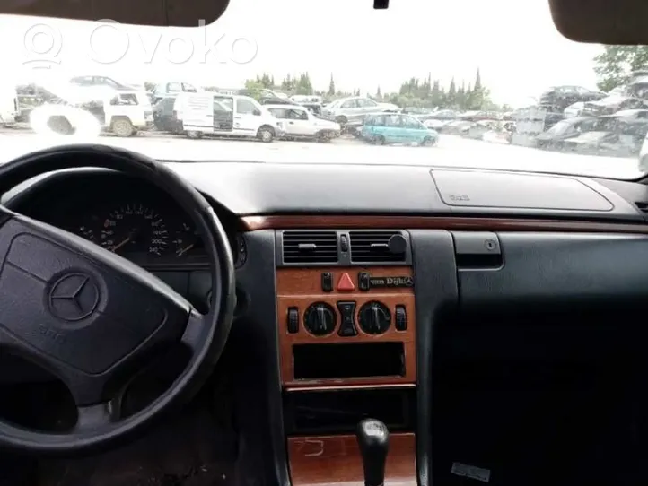 Mercedes-Benz E W210 Kit d’airbag 