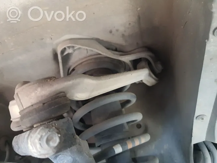 Volkswagen Passat Alltrack Braccio di controllo sospensione anteriore 