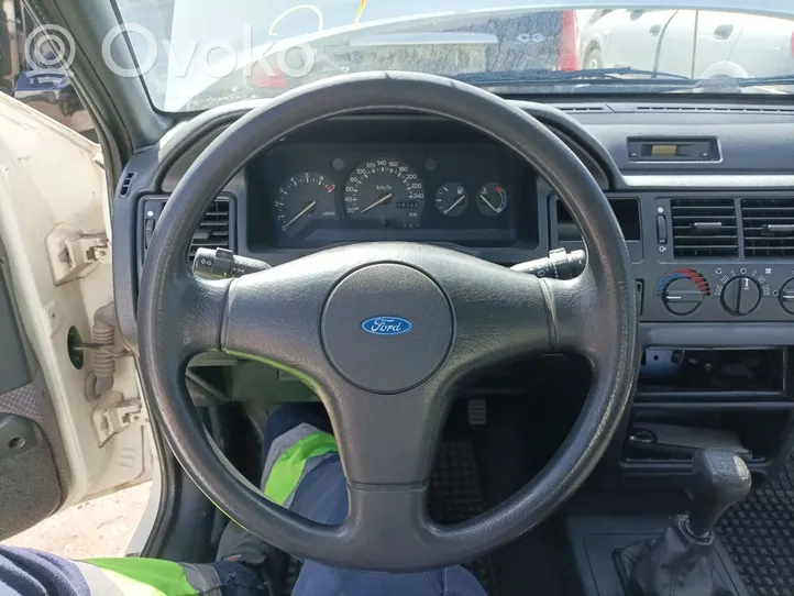 Ford Orion Ohjauspyörä 