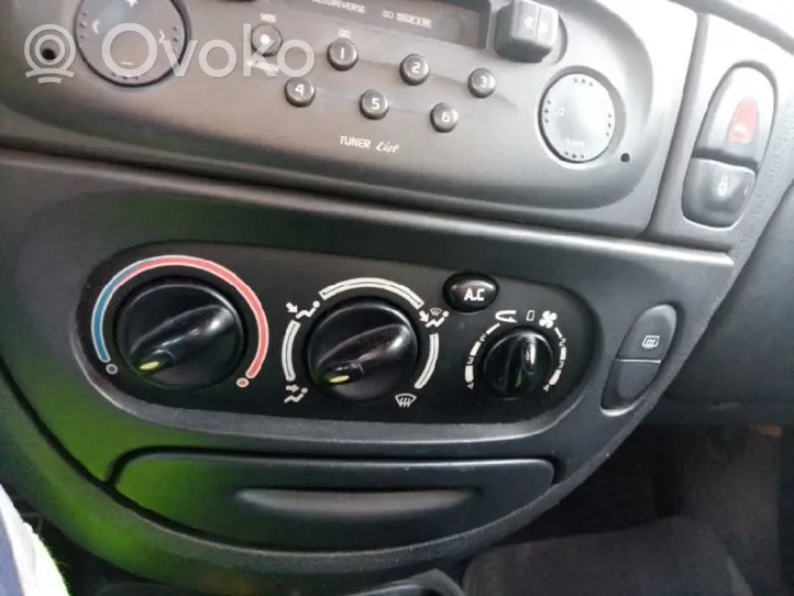 Renault Megane II Moduł / Sterownik klimatyzacji 
