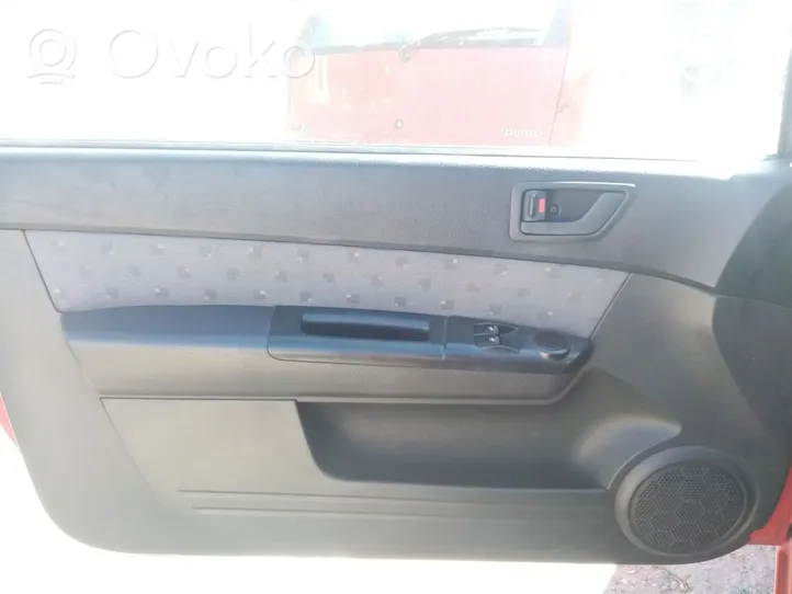 Hyundai Getz Rivestimento del pannello della portiera anteriore 