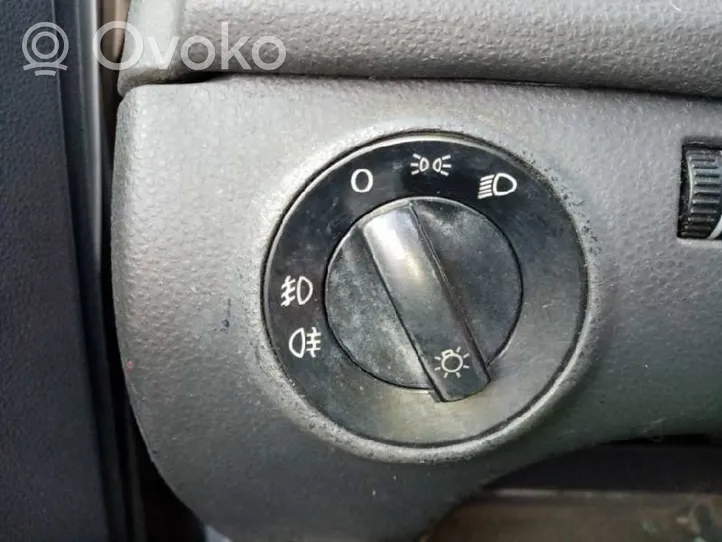 Volkswagen Polo Przycisk / Pokrętło regulacji oświetlenia deski rozdzielczej 6Q0941531C
