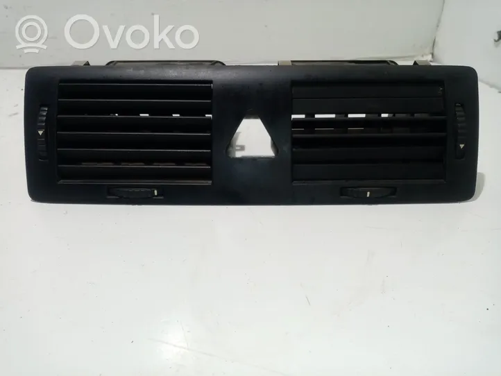 Skoda Fabia Mk1 (6Y) Centrinės oro grotelės 6Y0820951