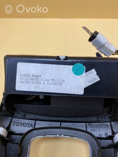 Toyota Avensis T220 Vaihteenvalitsimen kehys verhoilu muovia 84932