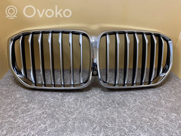 BMW X5 G05 Front bumper upper radiator grill 20240006541