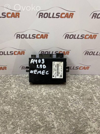 Audi A4 S4 B6 8E 8H Module de contrôle crochet de remorque 8E0907383