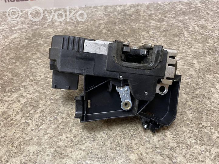 Opel Zafira A Serrure de porte avant EY24444016