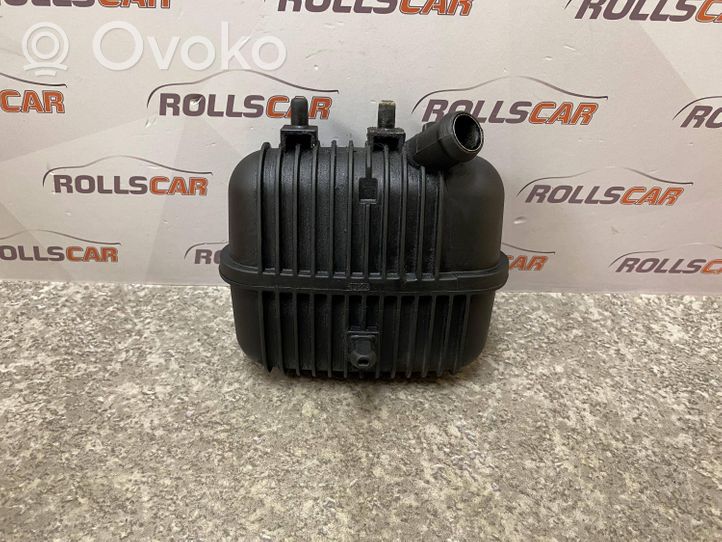 Audi A4 S4 B6 8E 8H Podciśnieniowy zbiornik powietrza 8E0129955