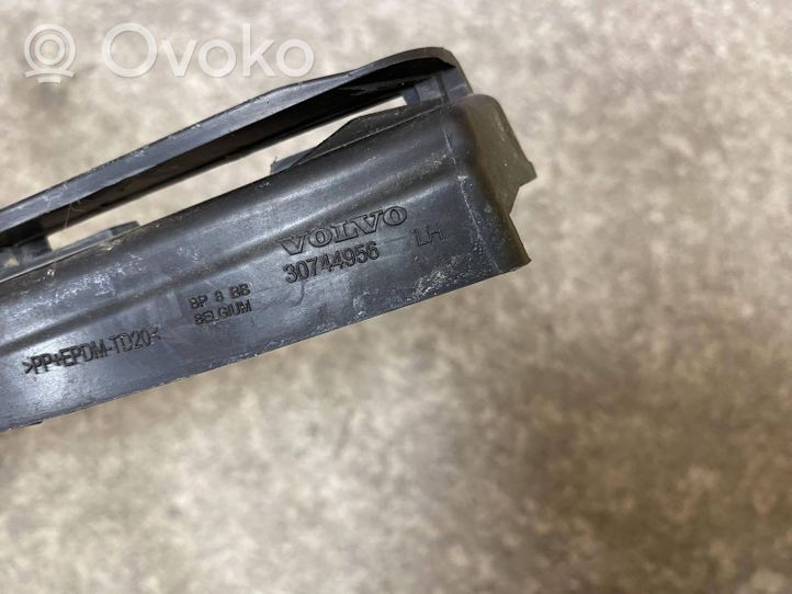 Volvo V50 Priekšpusē bampera turētājs 30744956