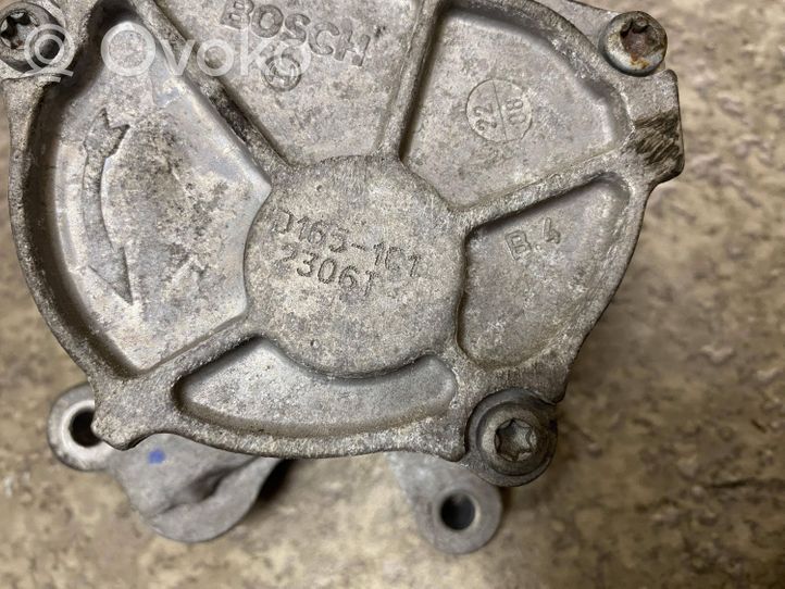 Volvo V50 Pompe à vide D1651C1