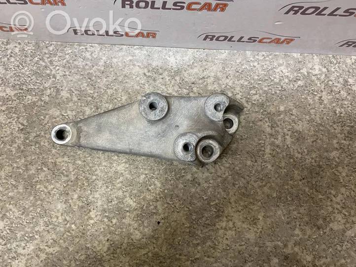 Opel Insignia A Gearbox mounting bracket 13228254