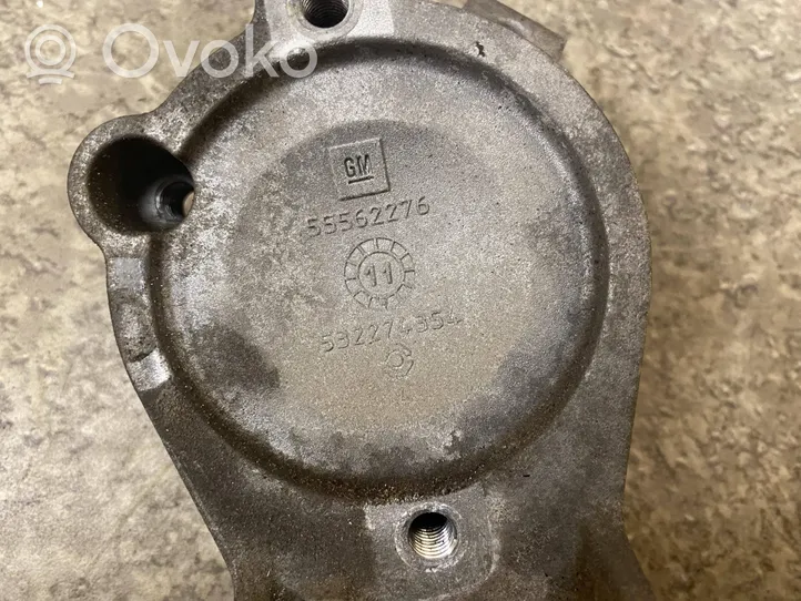 Opel Insignia A Supporto di montaggio della pompa del servosterzo 55562276