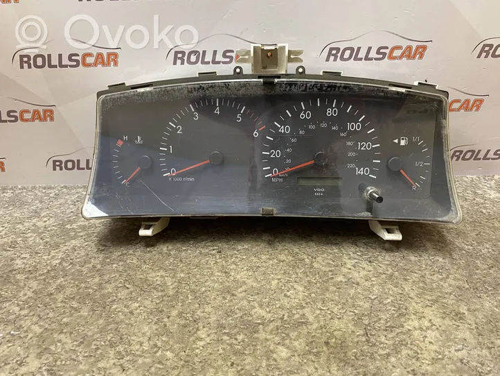 Toyota Corolla E120 E130 Compteur de vitesse tableau de bord 8380002830